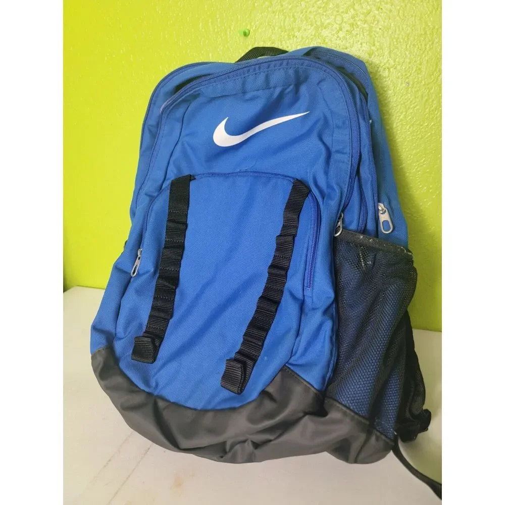 25 liter hiking backpack Summit Hike 25